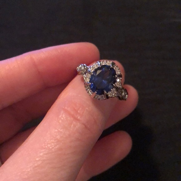 Blue CZ ring - Picture 3 of 5